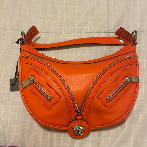 Versace medium  hobo leather bag NWT - Picture 1 of 6